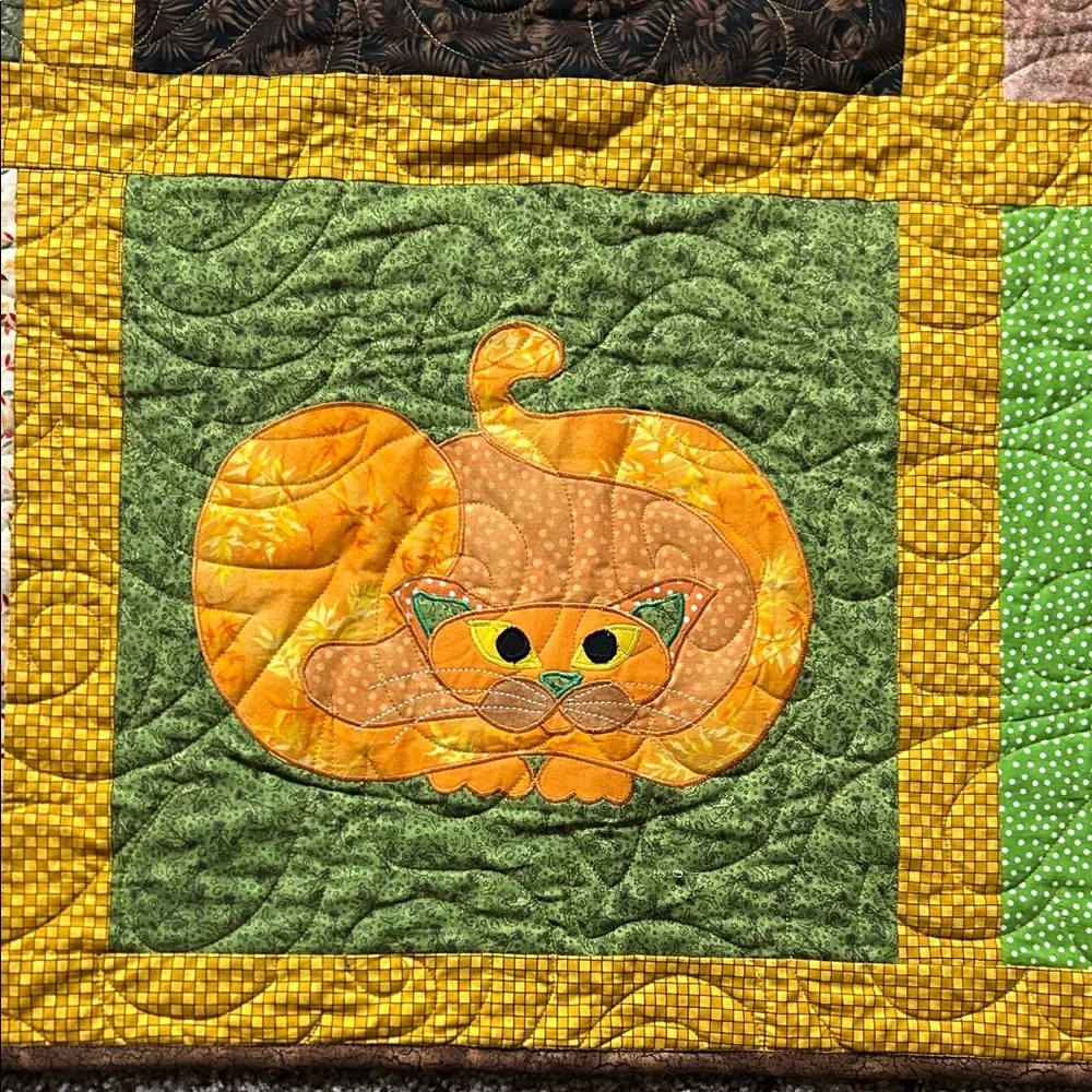 Handmade Cat Patchwork Quilt - Picture 3 of 11